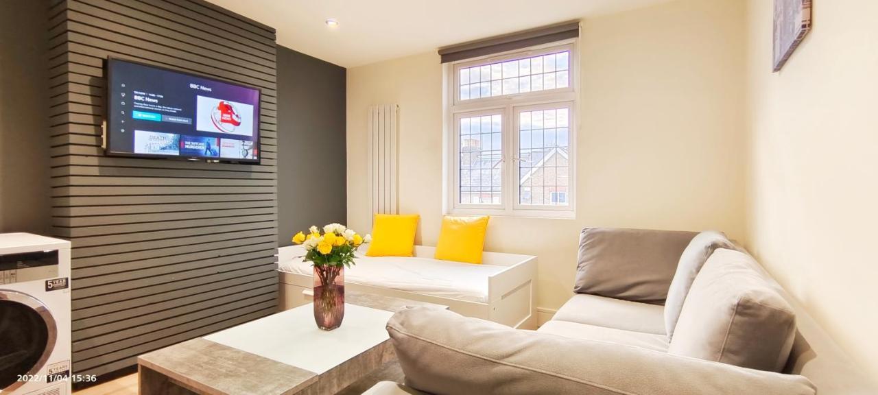 First Floor Flat 1 Northwood Londres Exterior foto