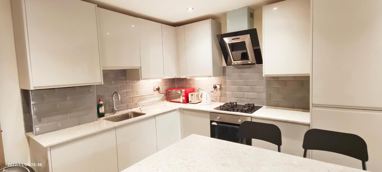 First Floor Flat 1 Northwood Londres Exterior foto