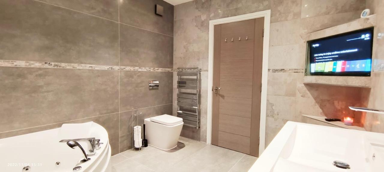 First Floor Flat 1 Northwood Londres Exterior foto