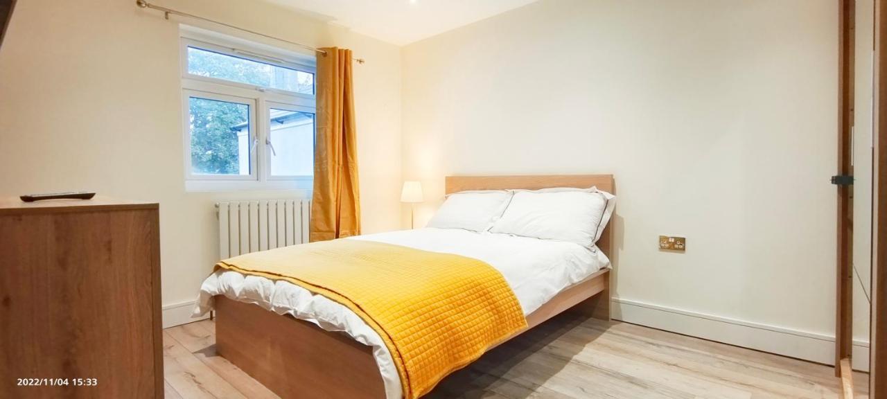 First Floor Flat 1 Northwood Londres Exterior foto